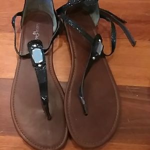 Black sandles with dimond